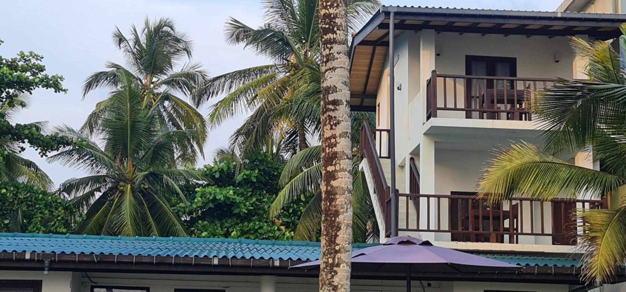 Thiranagama Beach Hotel Hikkaduwa Exterior photo